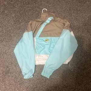 Women’s Nike Sportswear Icon Clash windbreaker jacket - size M